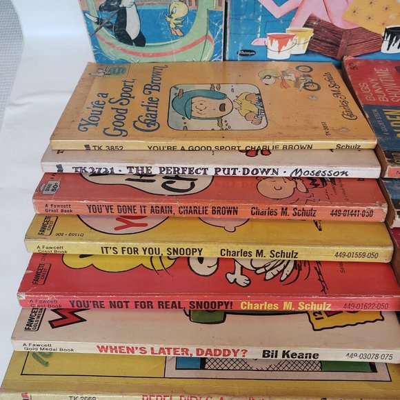 Vintage Book Lot of 17 - Charlie Brown Walt Disney Snagglepuss pink panther + B1 - Picture 3 of 7